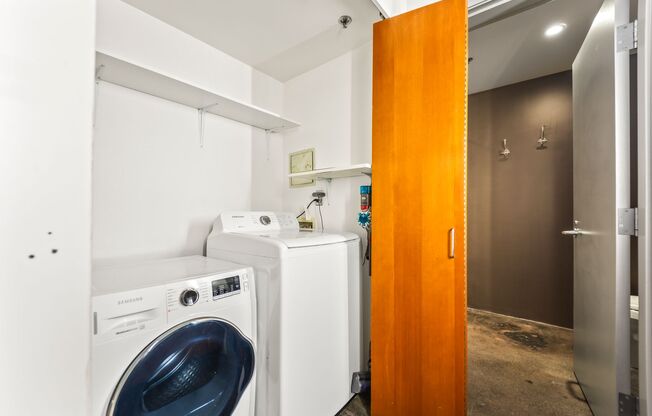 1 bed, 1 bath, 1,385 sqft, $4,200, Unit 413