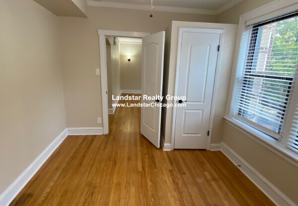716 Reba Pl