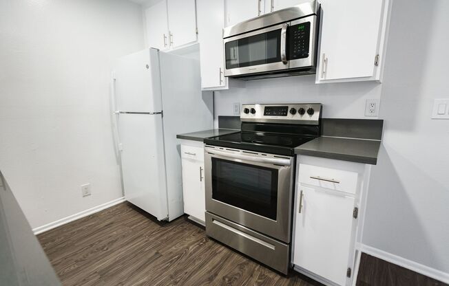 2 beds, 2 baths, 1,100 sqft, $2,398, Unit 111