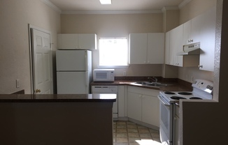 1 bed, 1 bath, 648 sqft, $1,100, Unit Unit 2624