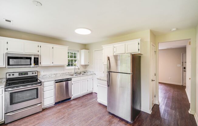 2BR Updated Duplex Near South Park – Cozy, Convenient & Move-In Ready!