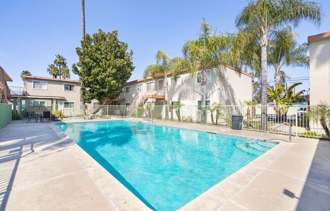 3 beds, 1.5 baths, 950 sqft, $1,970, Unit L-21