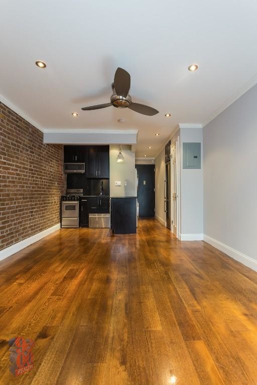 145 E 26 ST