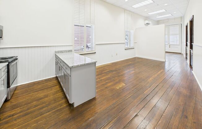 1 bed, 1 bath, 750 sqft, $1,365, Unit 107