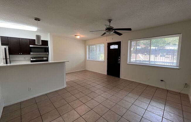 1bed/1bath Condo in Travis Heights