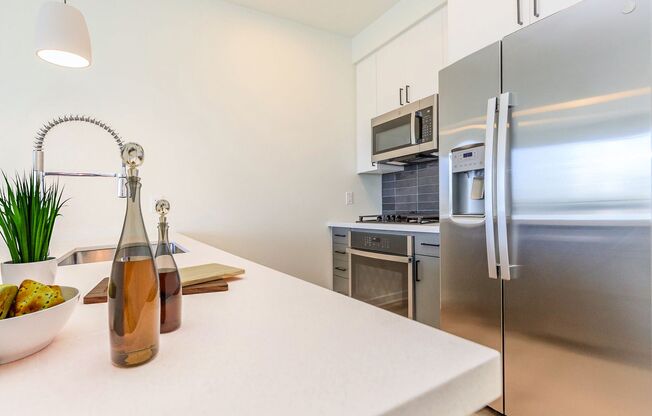 1 bed, 1 bath, 619 sqft, $1,699, Unit 462