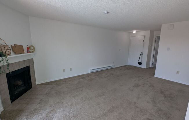 2020 Grant Ave S #L203