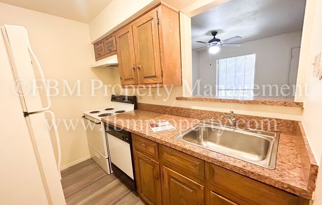 2 beds, 1.5 baths, $1,100, Unit 111