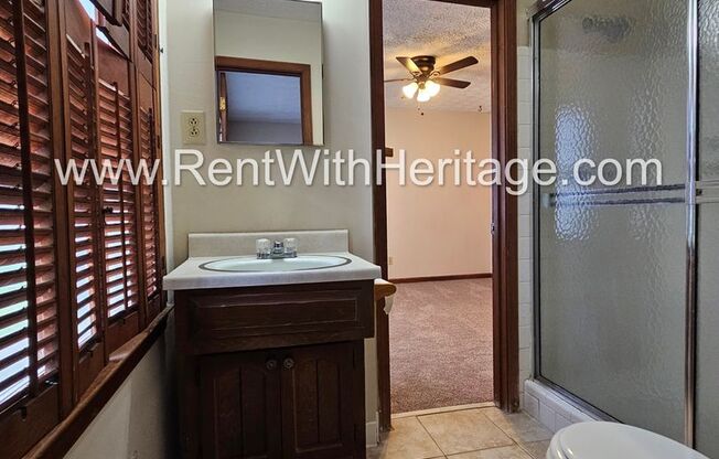 3 beds, 2 baths, $1,750