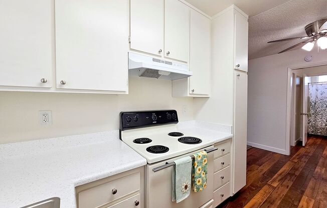 Crestwood Apartments