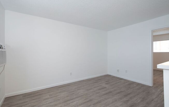 1 bed, 1 bath, $1,995, Unit 64