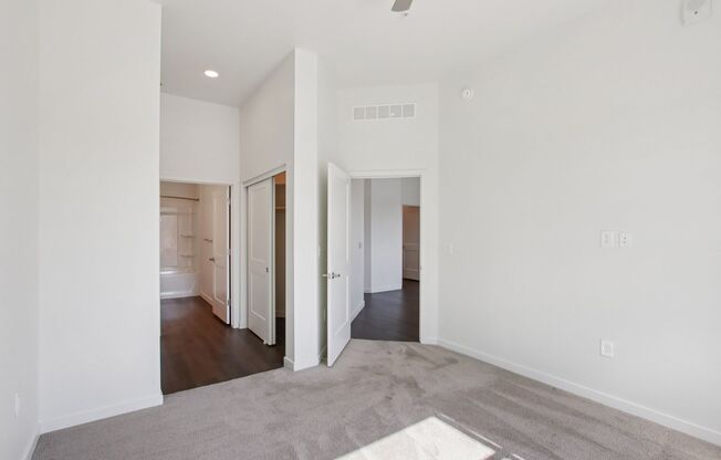 2 beds, 2 baths, 1,161 sqft, $2,260