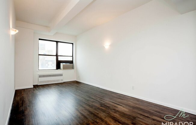 1 bed, 1 bath, $4,900, Unit 10D