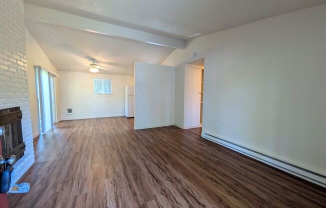 2 beds, 1 bath, 800 sqft, $1,365, Unit 3485-05