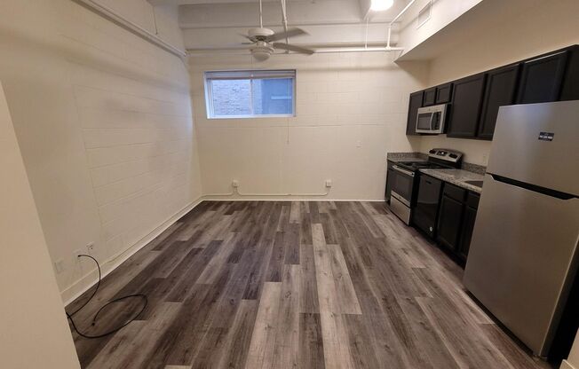 Studio, 1 bath, 400 sqft, $890, Unit The Press - 1107