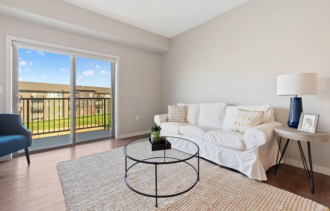 1 bed, 1 bath, 726 sqft, $995, Unit 210