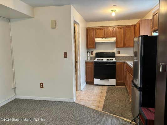 Studio, 1 bath, 585 sqft, $1,450