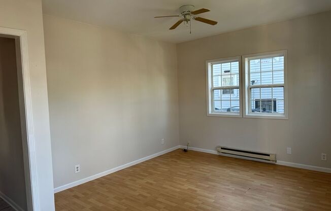656 3rd AVe