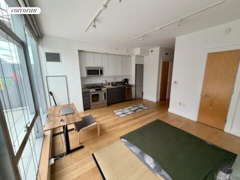 Studio, 1 bath, $4,095, Unit 321