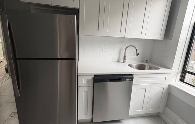 325 - UC 325 34th Street, LLC