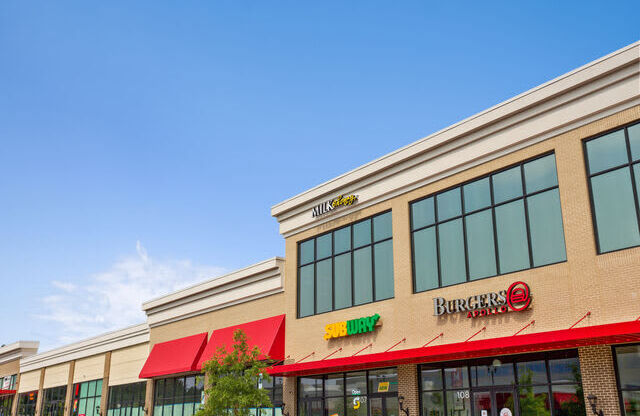 Nearby Restaurants at Allure Apollo, Maryland
