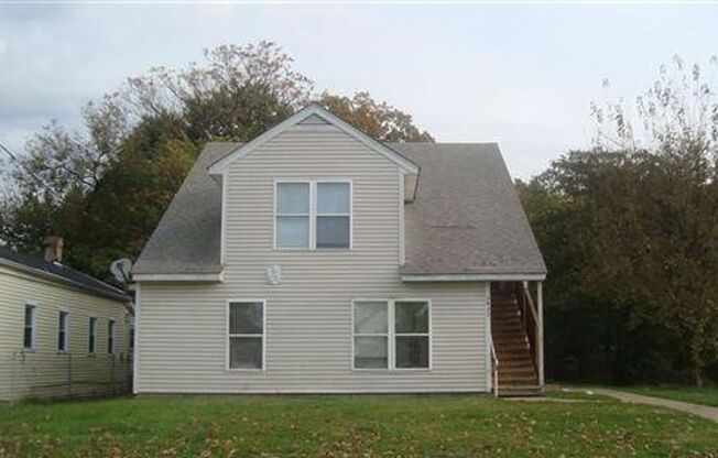 Second floor 2 bedroom apartment- Section 8 accepted