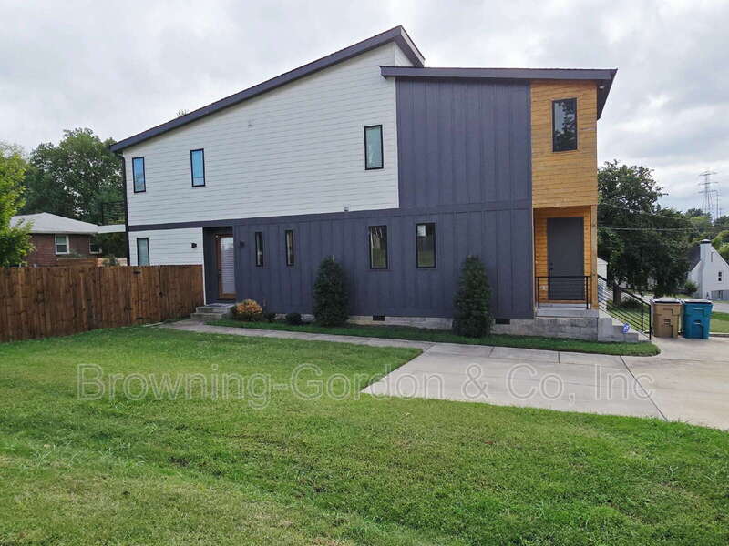 313 PIONEER LN