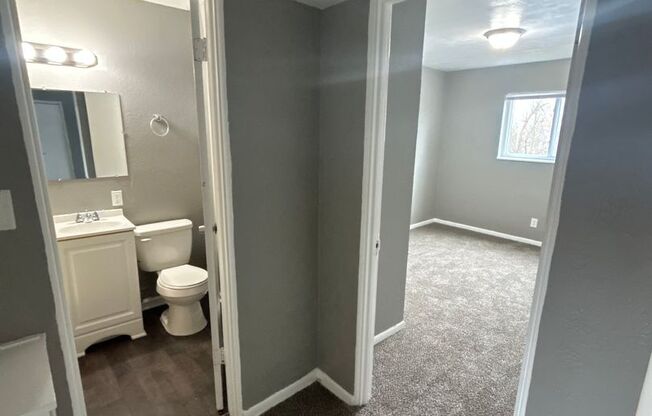 2 beds, 1 bath, 750 sqft, $945, Unit B06 1064 09