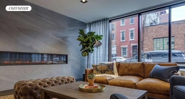 2 beds, 2 baths, $6,000, Unit 4G