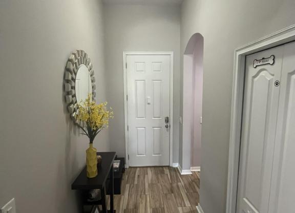 4 beds, 2 baths, 1,930 sqft, $2,500