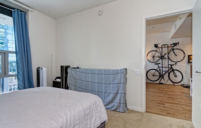 1 bed, 1 bath, $2,650, Unit Unit 906