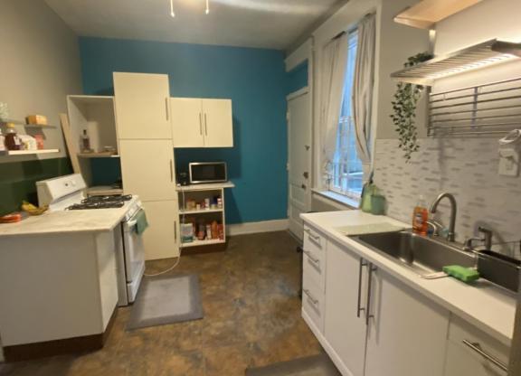 1 bed, 1 bath, $895