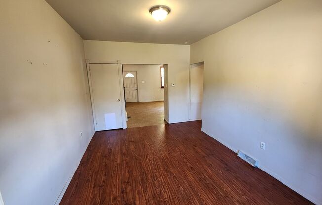 3 beds, 1 bath, $1,295