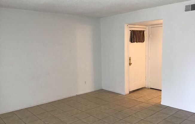 2 beds, 1 bath, $1,500