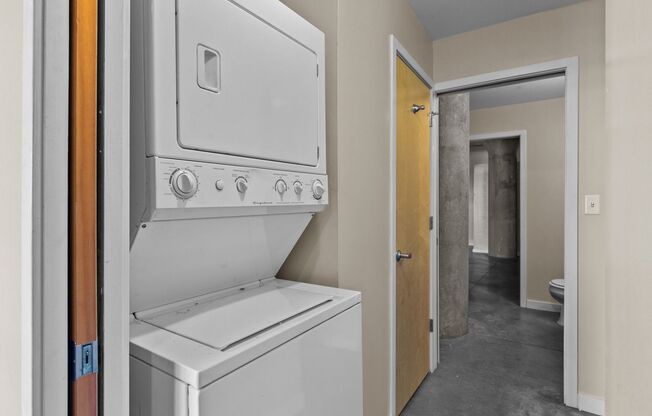 2 beds, 1 bath, 1,200 sqft, $1,645, Unit 312