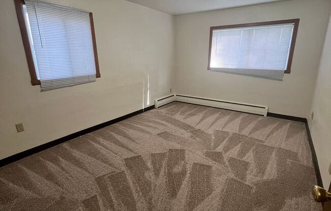 1805, 1809, 1813 13 1/2 St S