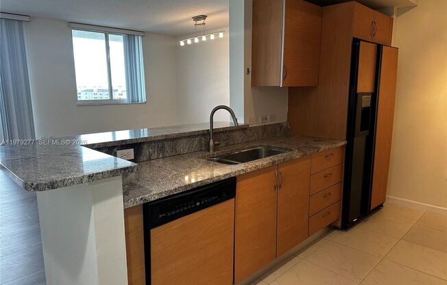 18800 NE 29TH AVE UNIT 914 AVENTURA, FL 33180