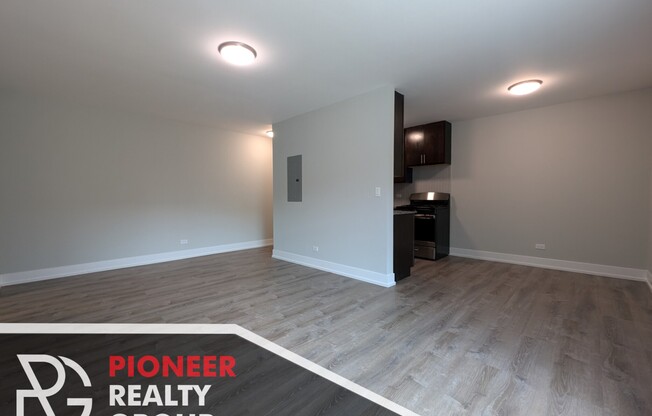 530 W Surf St 512