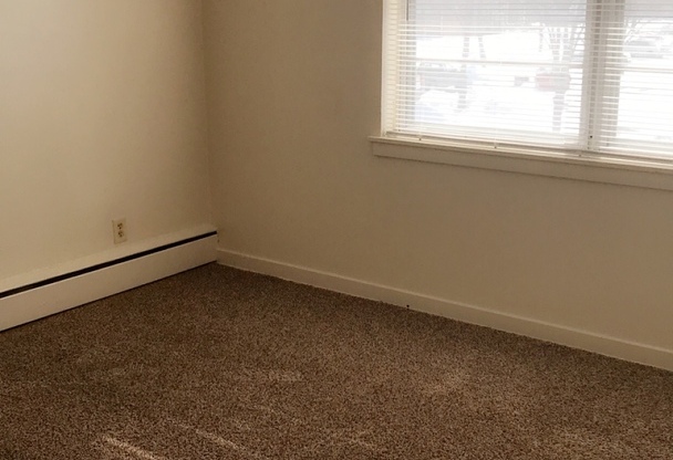 2 beds, 1 bath, 740 sqft, $775, Unit 1500-203