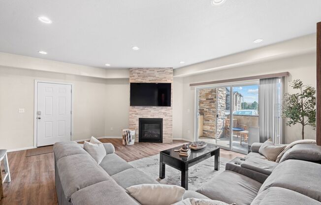 Easy Living with Modern Touches in a Prime Location!!
