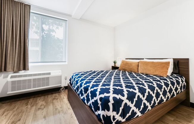 1 bed, 1 bath, 450 sqft, $1,950, Unit 331