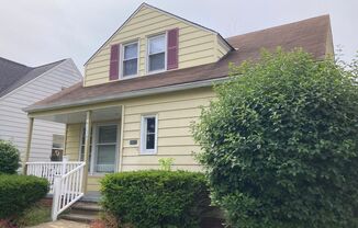 3 beds, 2 baths, $1,595