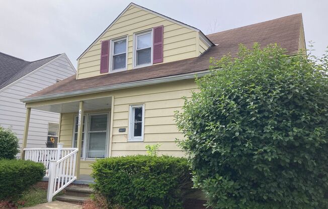 South Euclid 3 Bedroom Spacious Home for rent