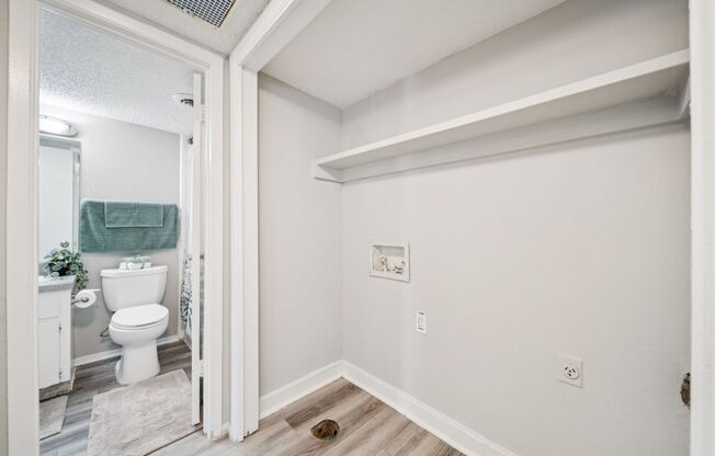 2 beds, 2 baths, 968 sqft, $949, Unit 86005