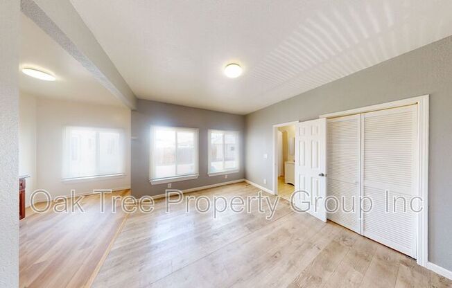 2805 E 16th Street