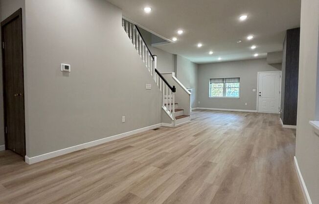 ⭐⭐⭐ NEWLY RENOVATED 4 BEDROOMS & 2.5 BATH HOUSE LOCATED IN WEST PHILLY ⭐⭐⭐