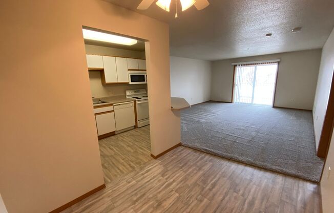 1 bed, 1 bath, 735 sqft, $907, Unit 219S