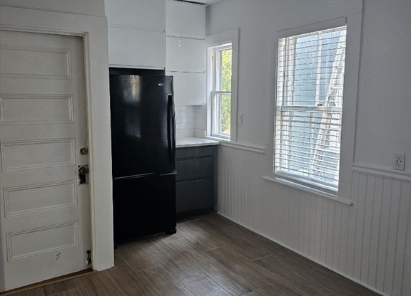 12 GLENDALE AVE