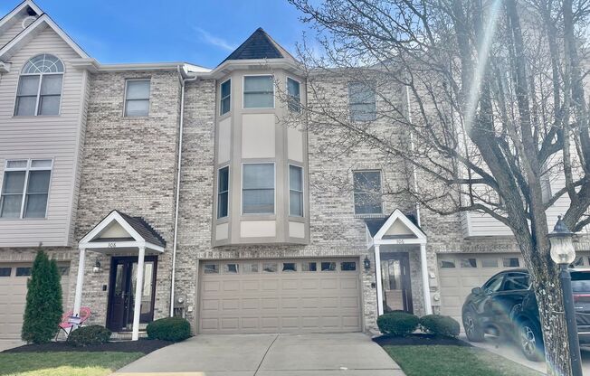 3 Bed 2 full and 2 1/2 Bath- Imperial PA