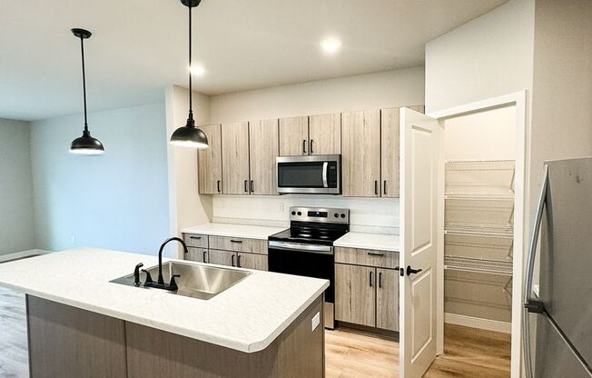 3 beds, 2 baths, 1,409 sqft, $1,975, Unit C301